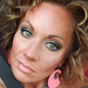 Meet your Posher, Becki